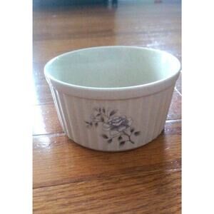 Southampton Stoneware Custard Bowl/Ramekin White Rose (Small Mark)